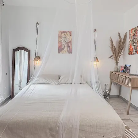 A Au Coeur Du Village Apartment